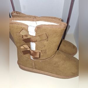 Cozy Tan Suede Women's Boots